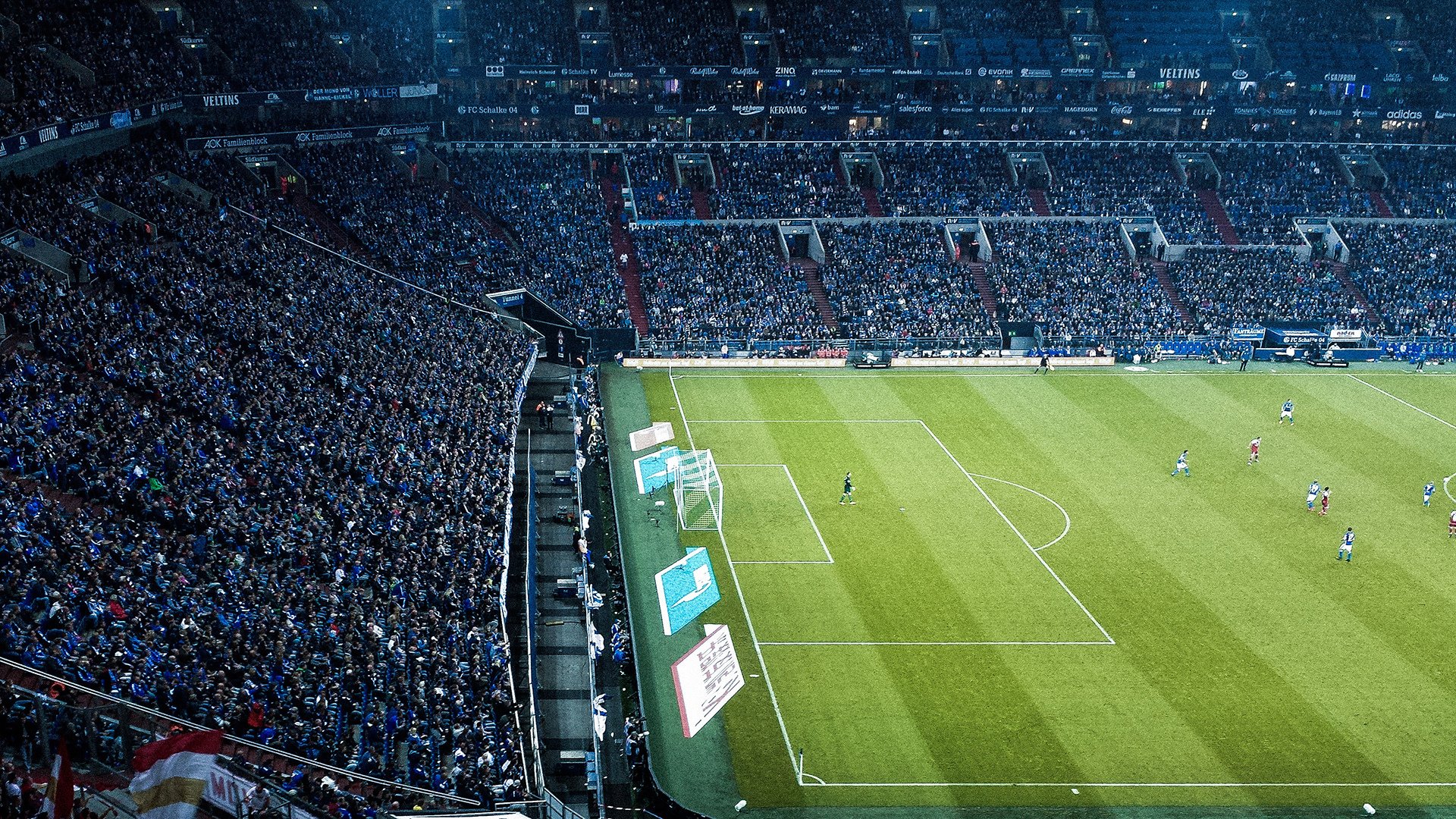 爱游戏大厅官网-中甲联赛优化夜场赛事灯光系统提升视听体验