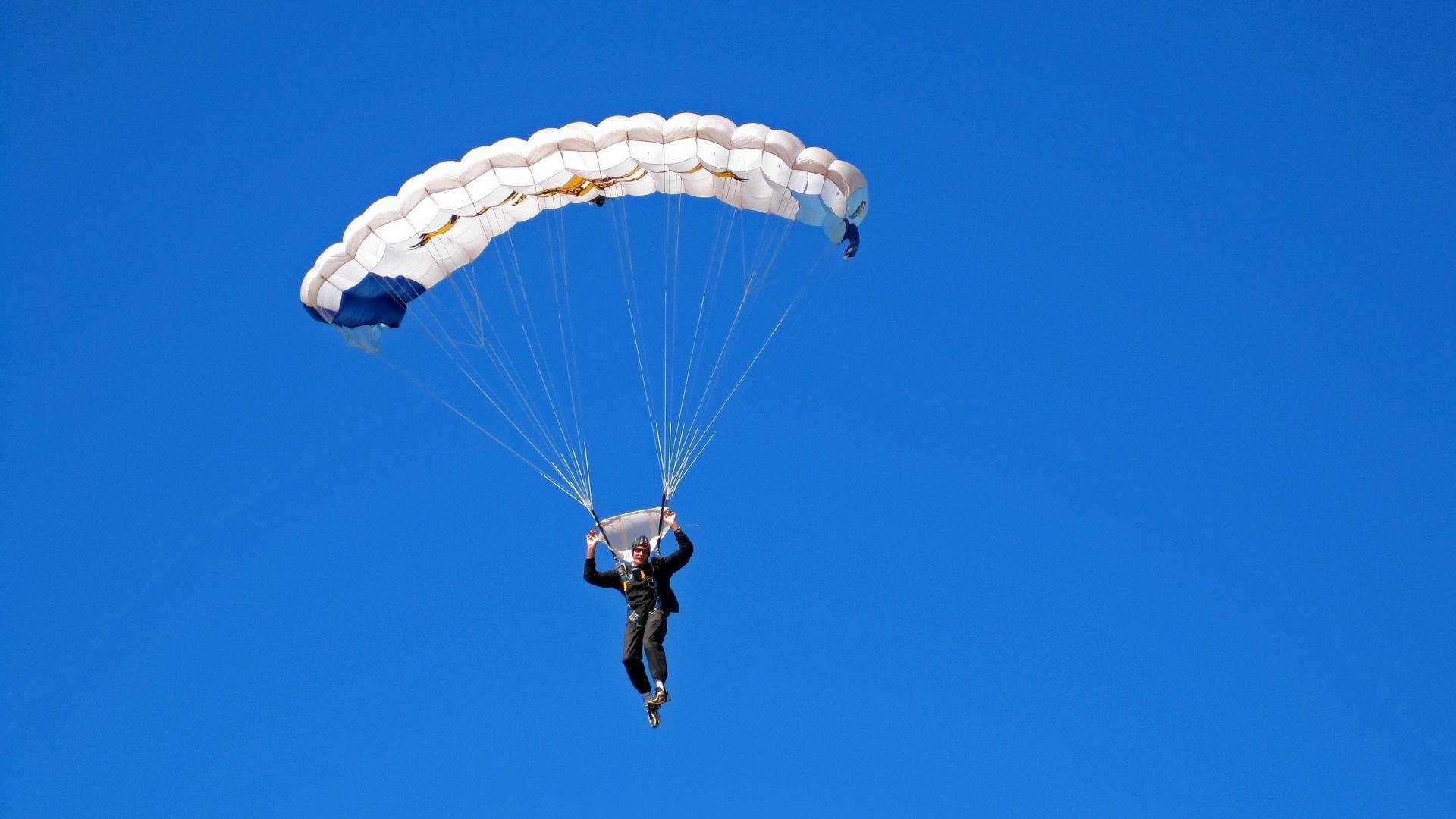爱游戏全站注册-仰泳选手滑行距离增加，节奏更稳，仰泳的推进力在哪里